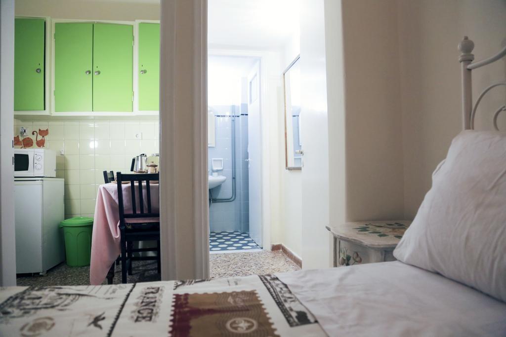 Chameleon Youth Hostel Atenas Habitación foto