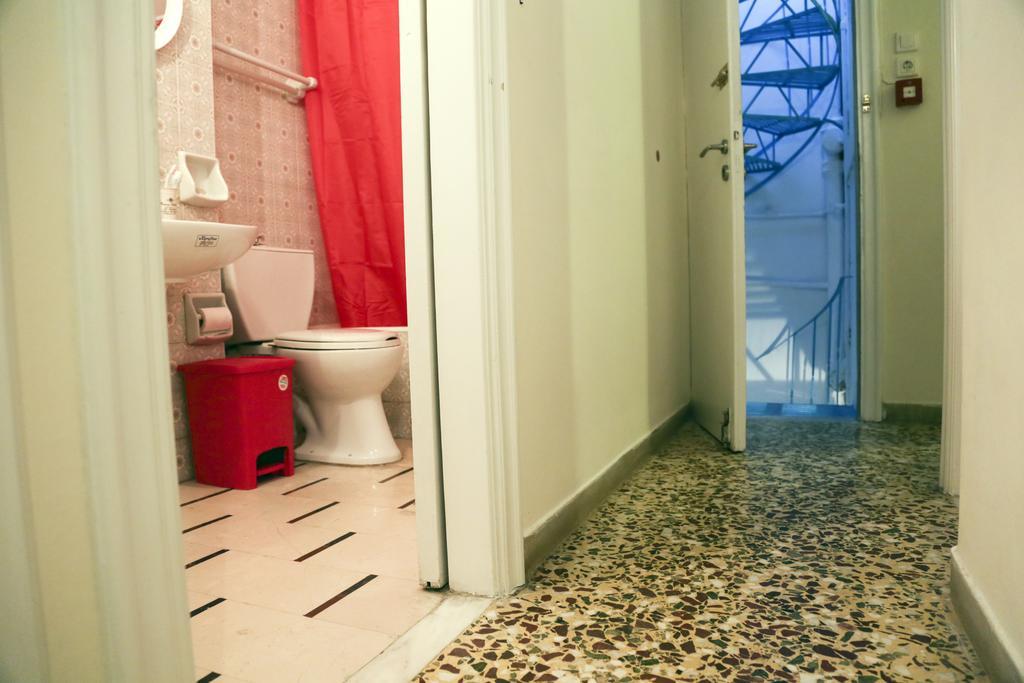 Chameleon Youth Hostel Atenas Exterior foto